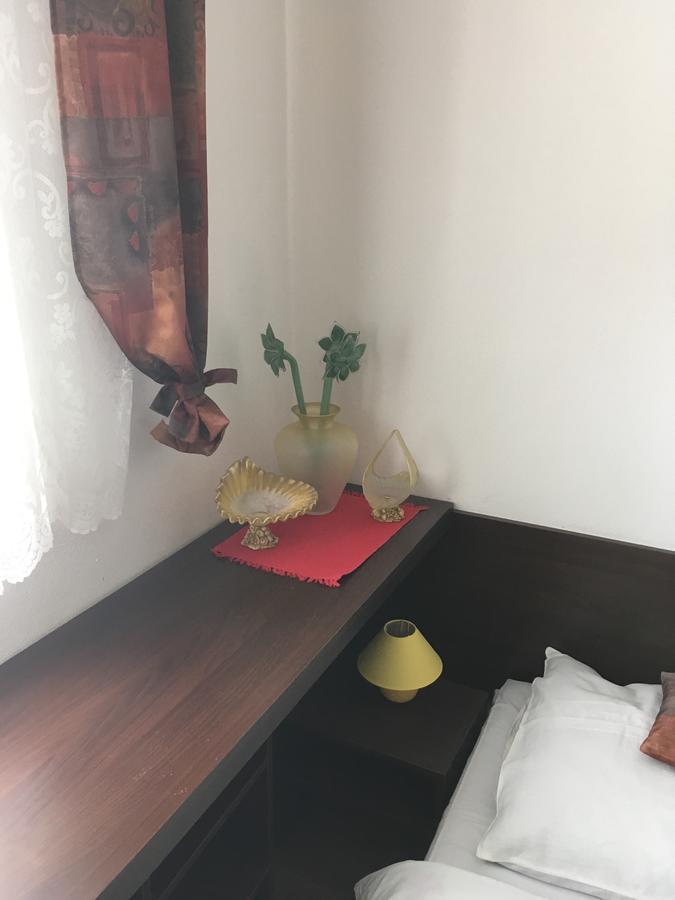 Harrys City Motel Révkomárom Kültér fotó